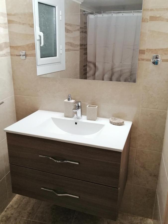 Comfy Apartment For 4 Ppl In Koukaki Athens Luaran gambar