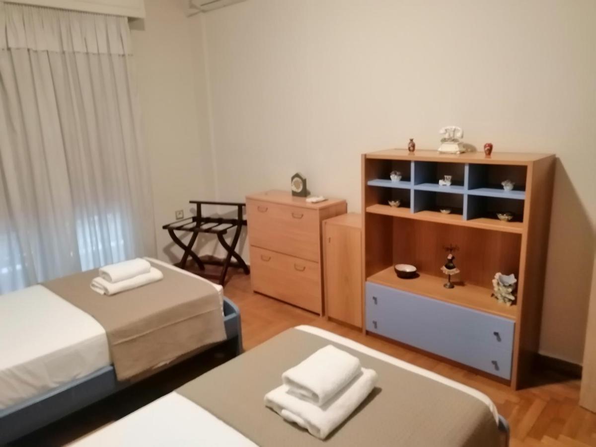 Comfy Apartment For 4 Ppl In Koukaki Athens Luaran gambar